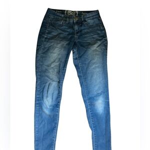 Blue Juniors' SO® Low-Rise Jeggings